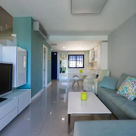 Semesterbostad Bay *