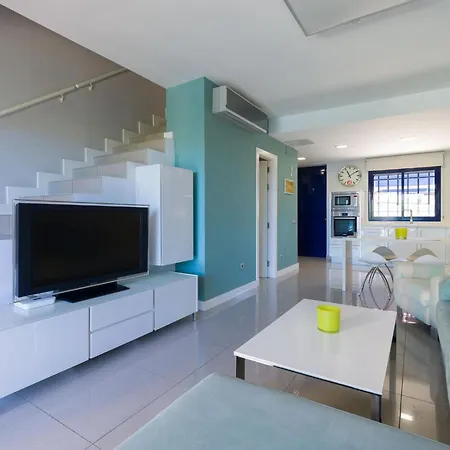 Semesterbostad Bay *