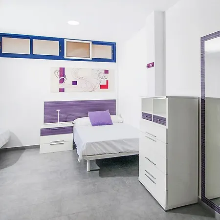 Semesterbostad Bay *